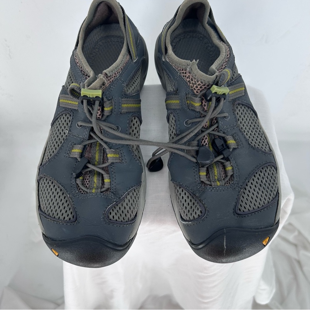 Keen women's  Size 8 Water Shoes   Dark Grey Green Hiking Trail